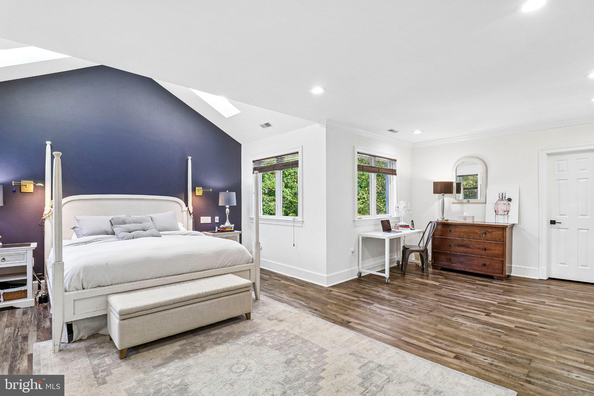 11616 LAKE POTOMAC DRIVE
