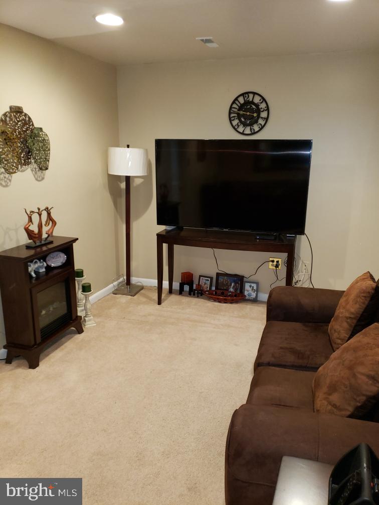 MARBURY VILLAGE - PLAT O - Residential