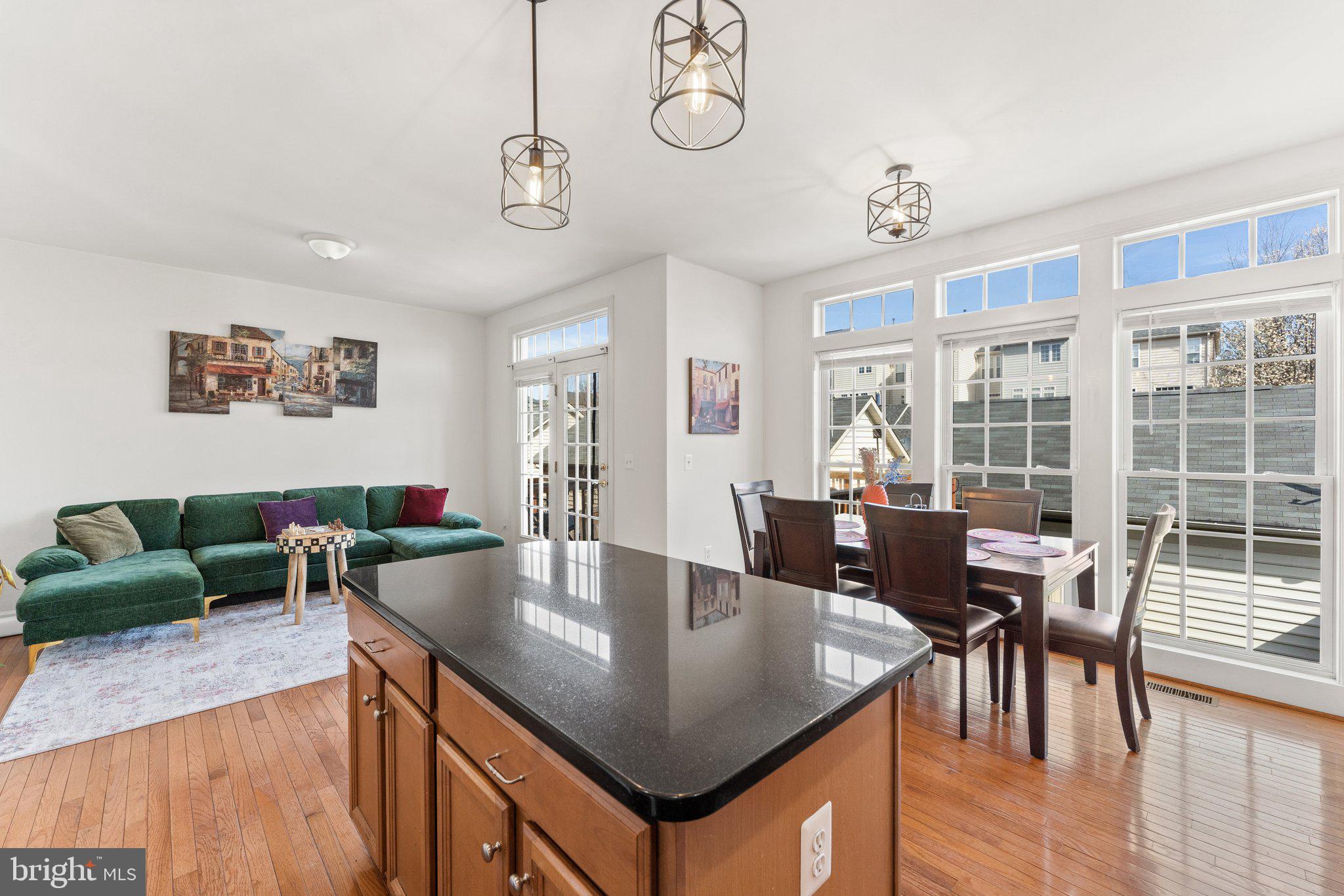 PORT POTOMAC - Residential