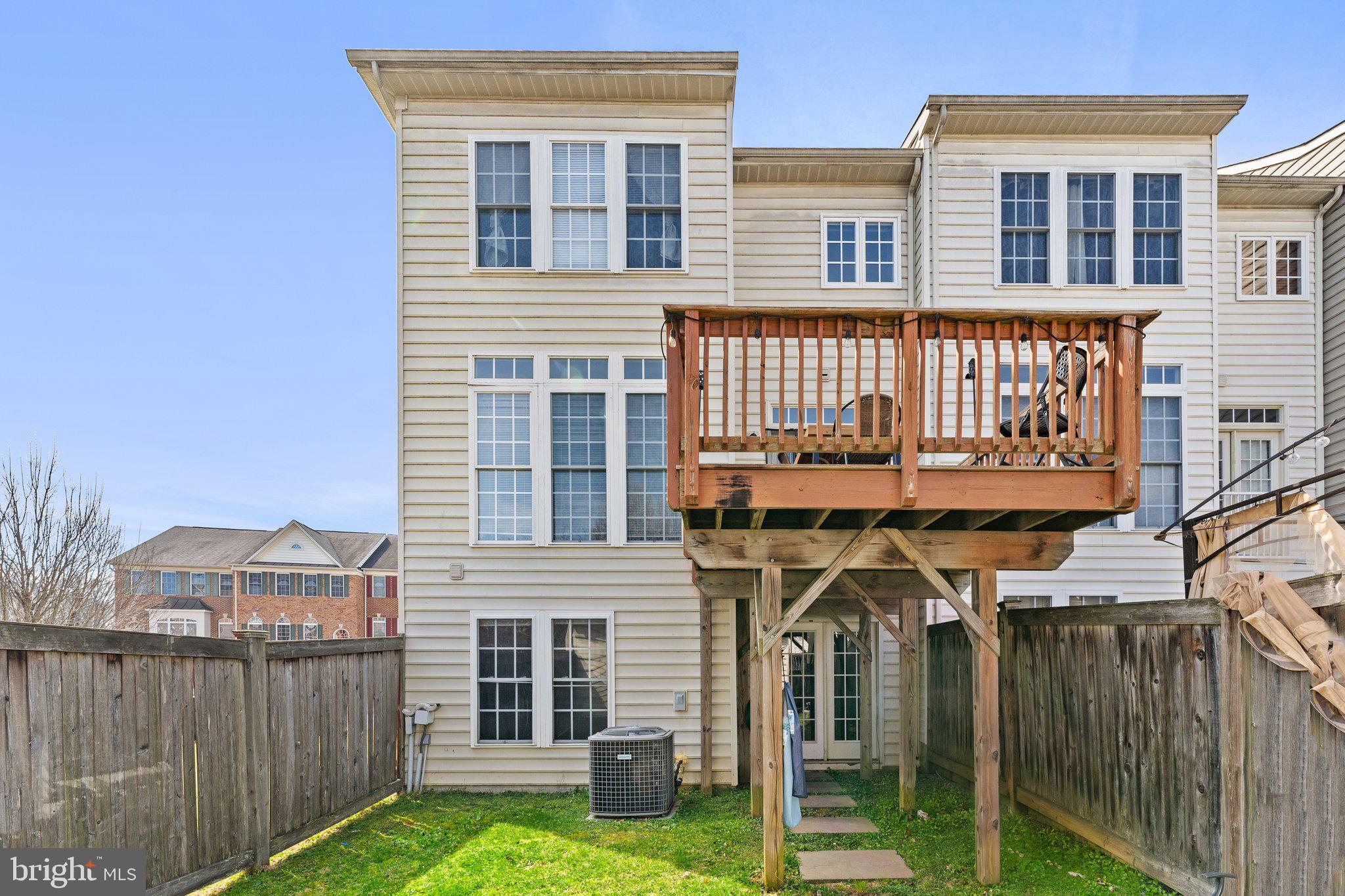 PORT POTOMAC - Residential