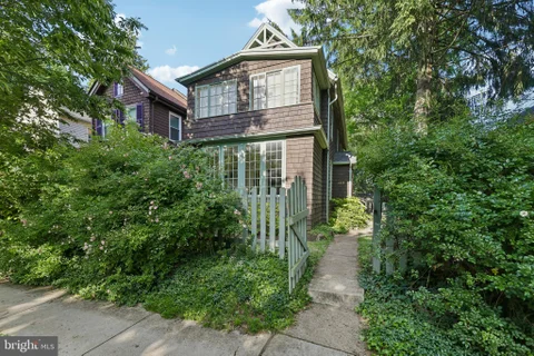 MLS: MDBA2217184
