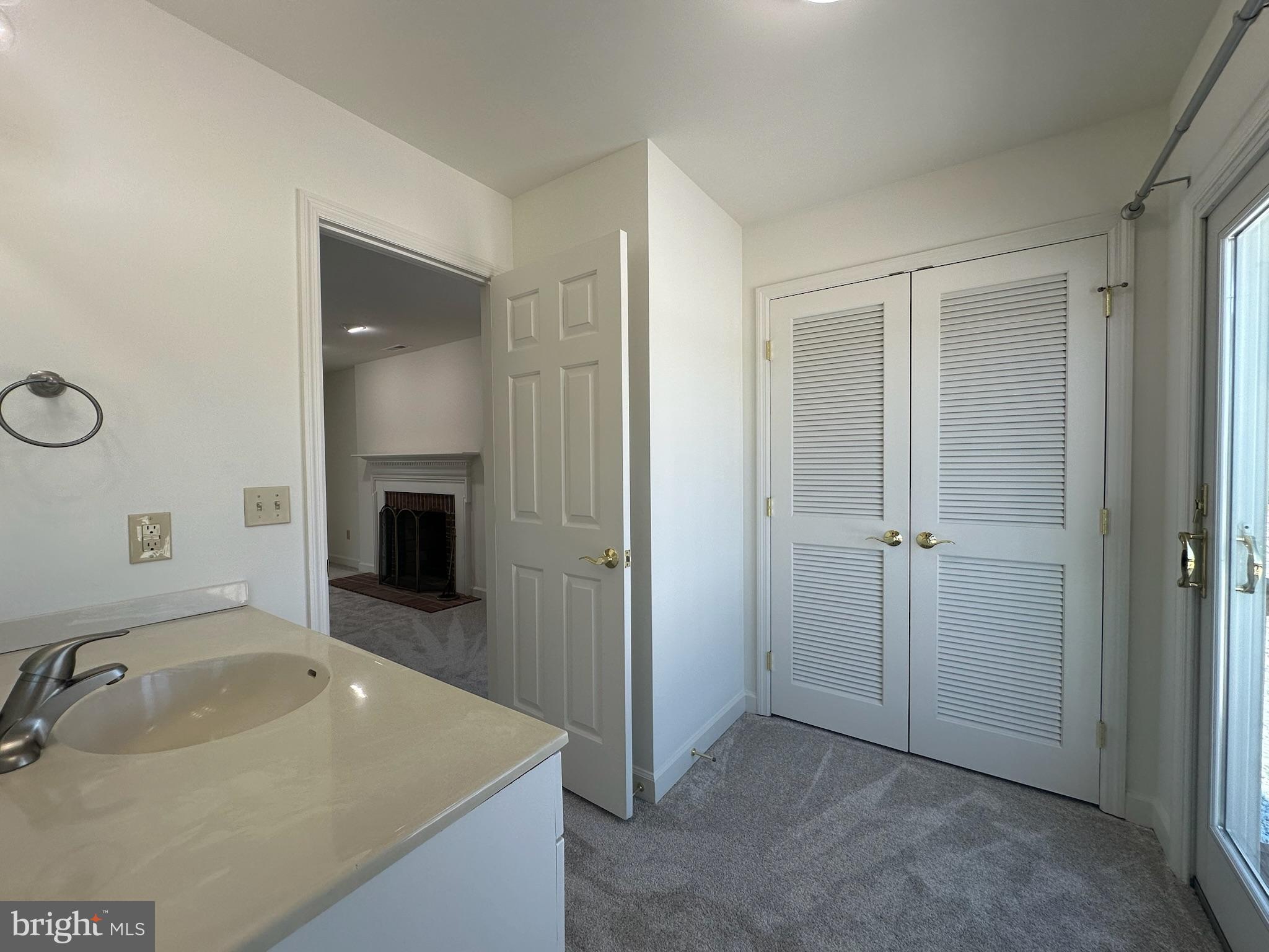 OXFORD - Residential Lease