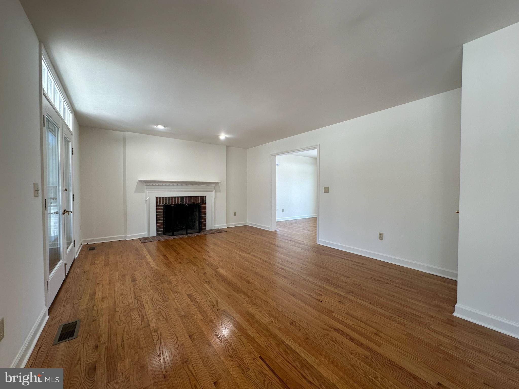 OXFORD - Residential Lease