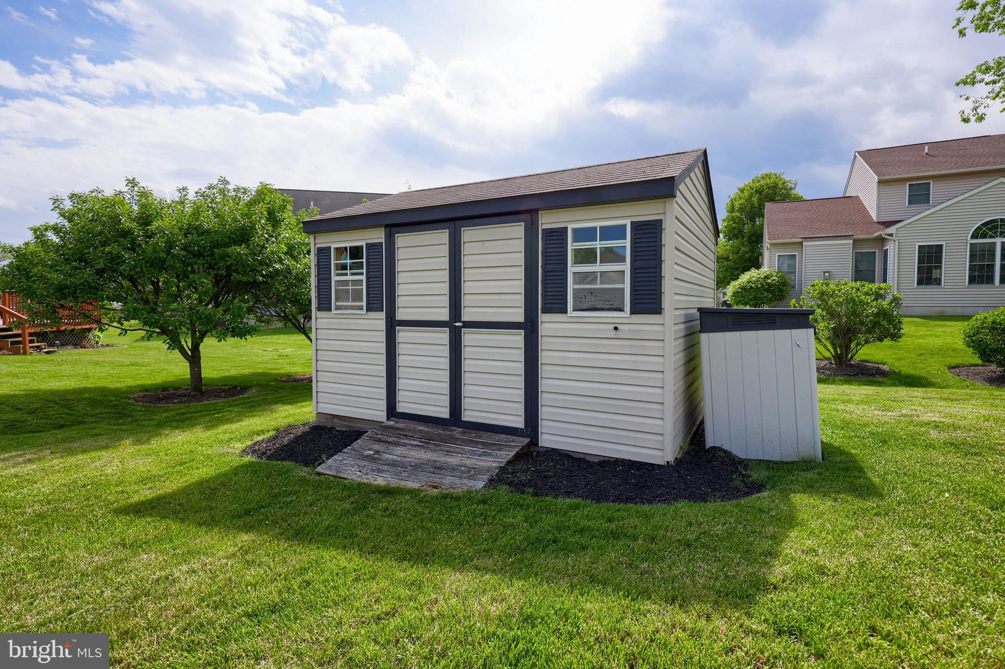 ARBOR GREENE - Residential