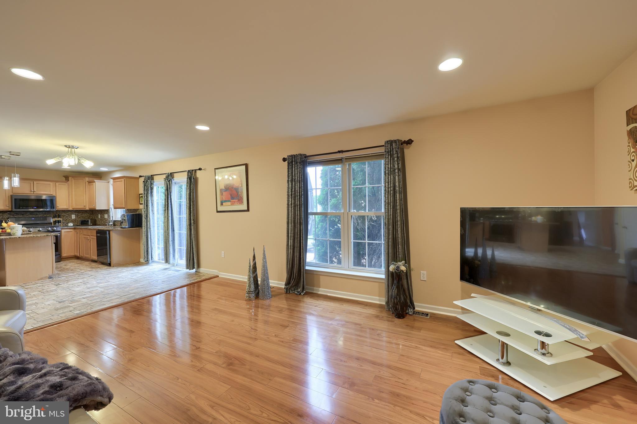 ARBOR GREENE - Residential