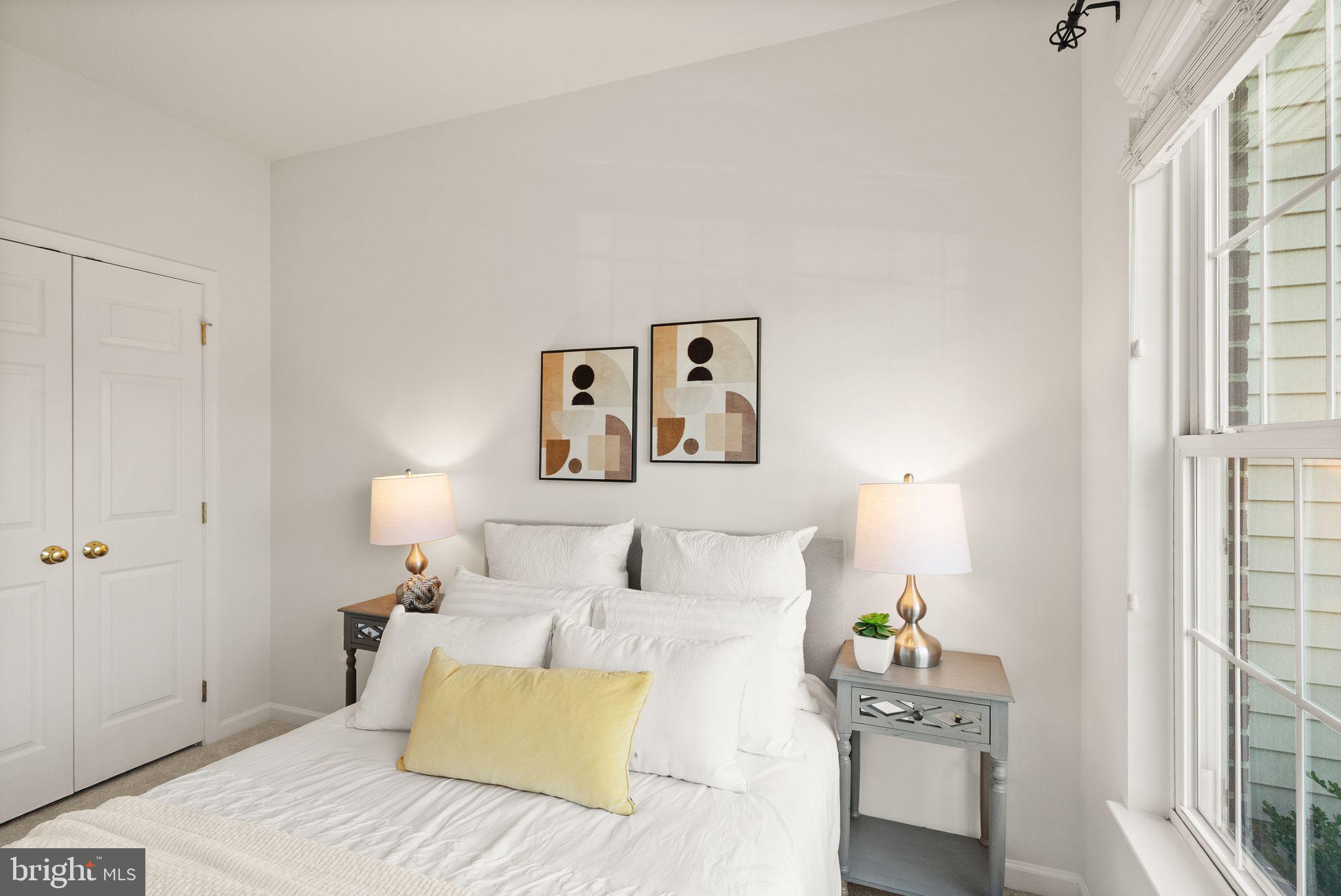 SOUTH RIDING - Residential