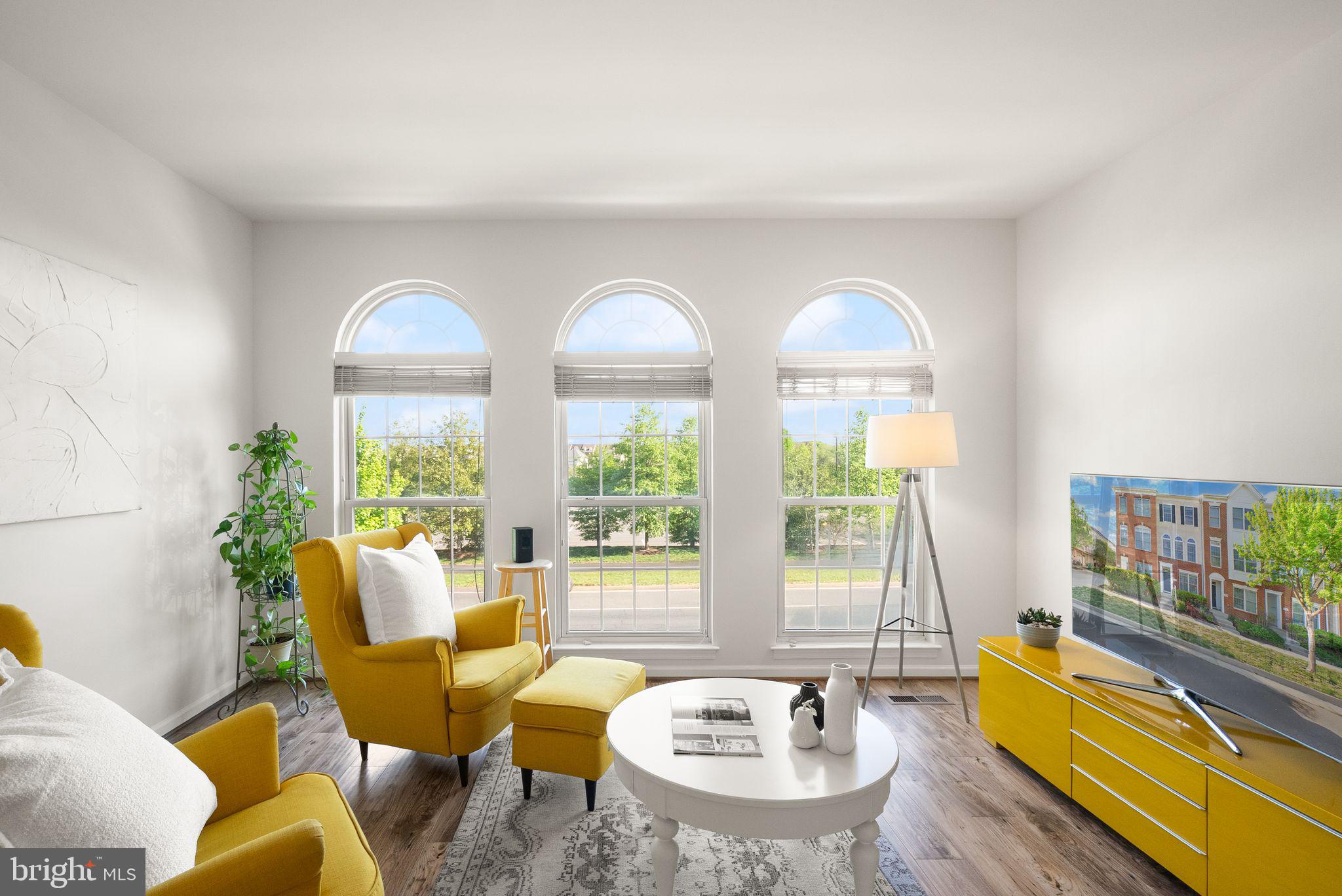 SOUTH RIDING - Residential