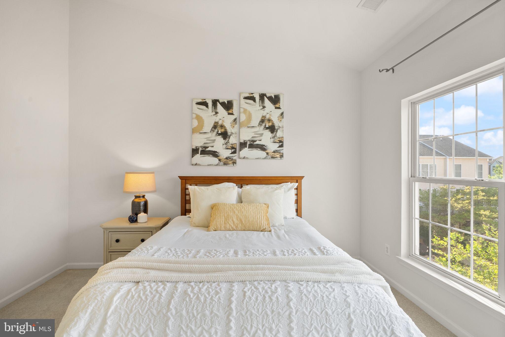 SOUTH RIDING - Residential