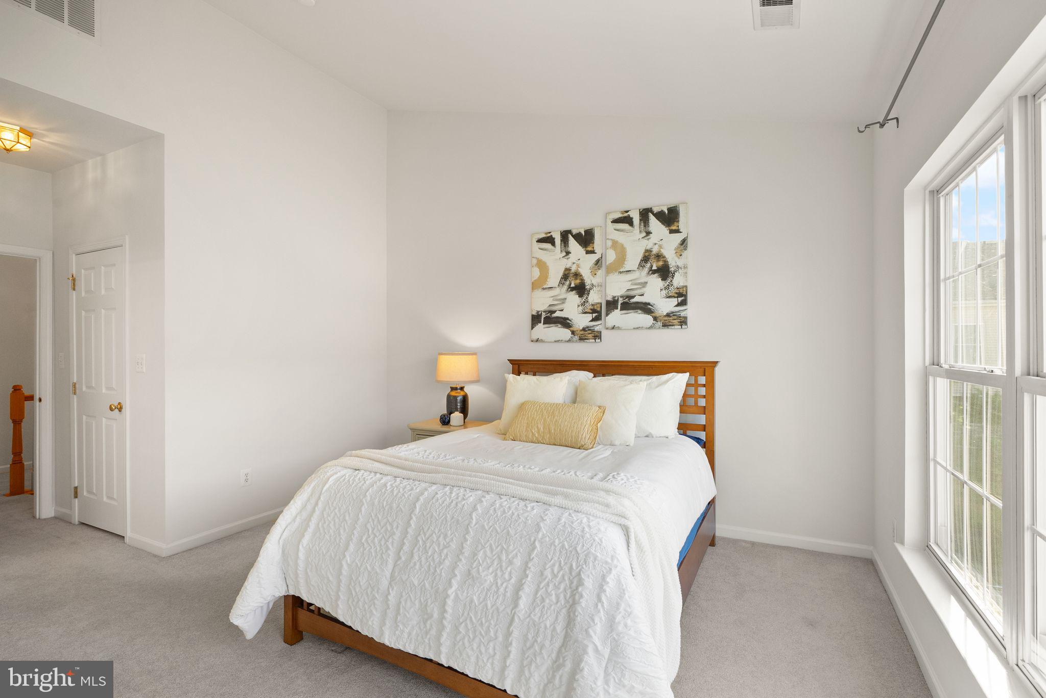 SOUTH RIDING - Residential