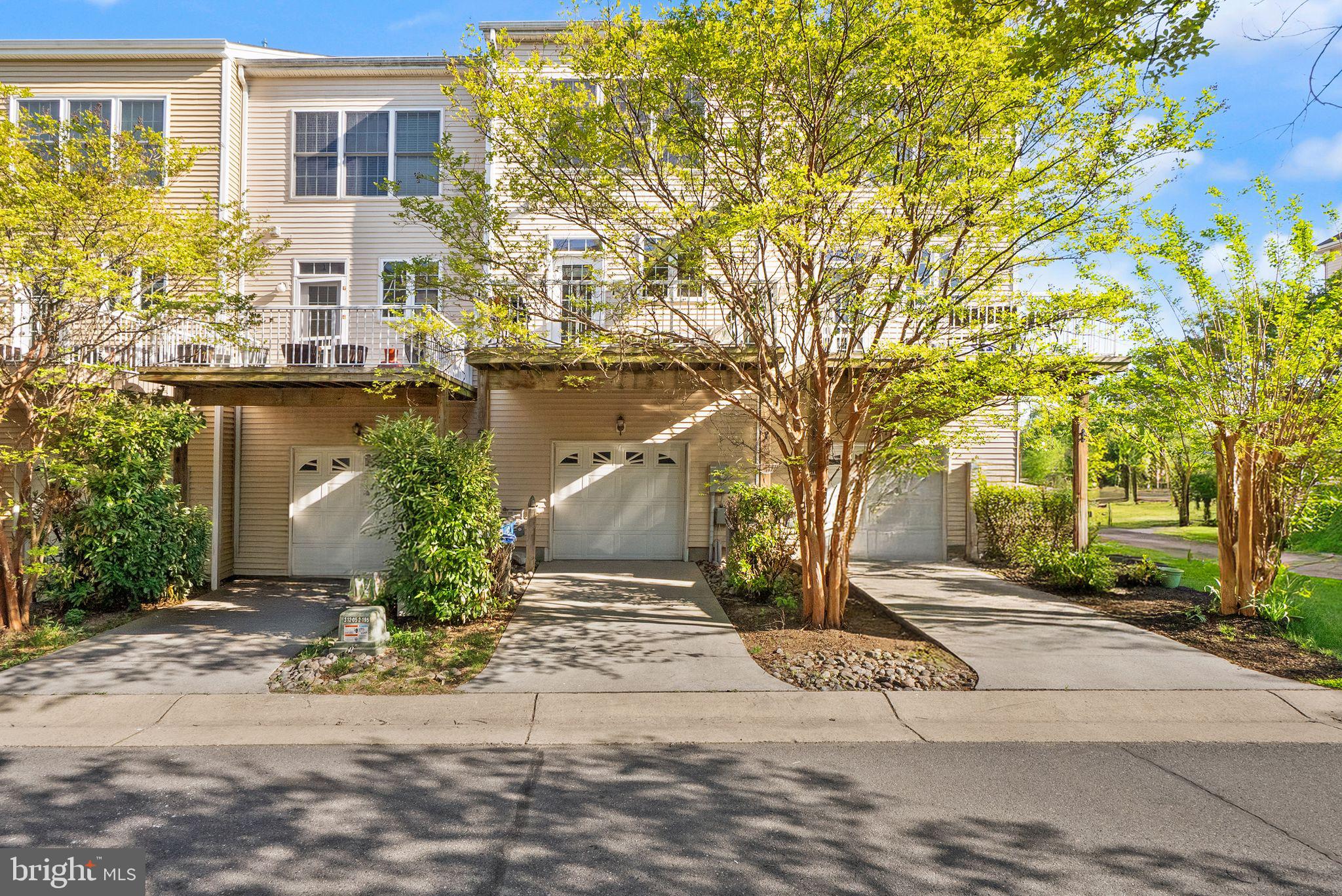 SOUTH RIDING - Residential