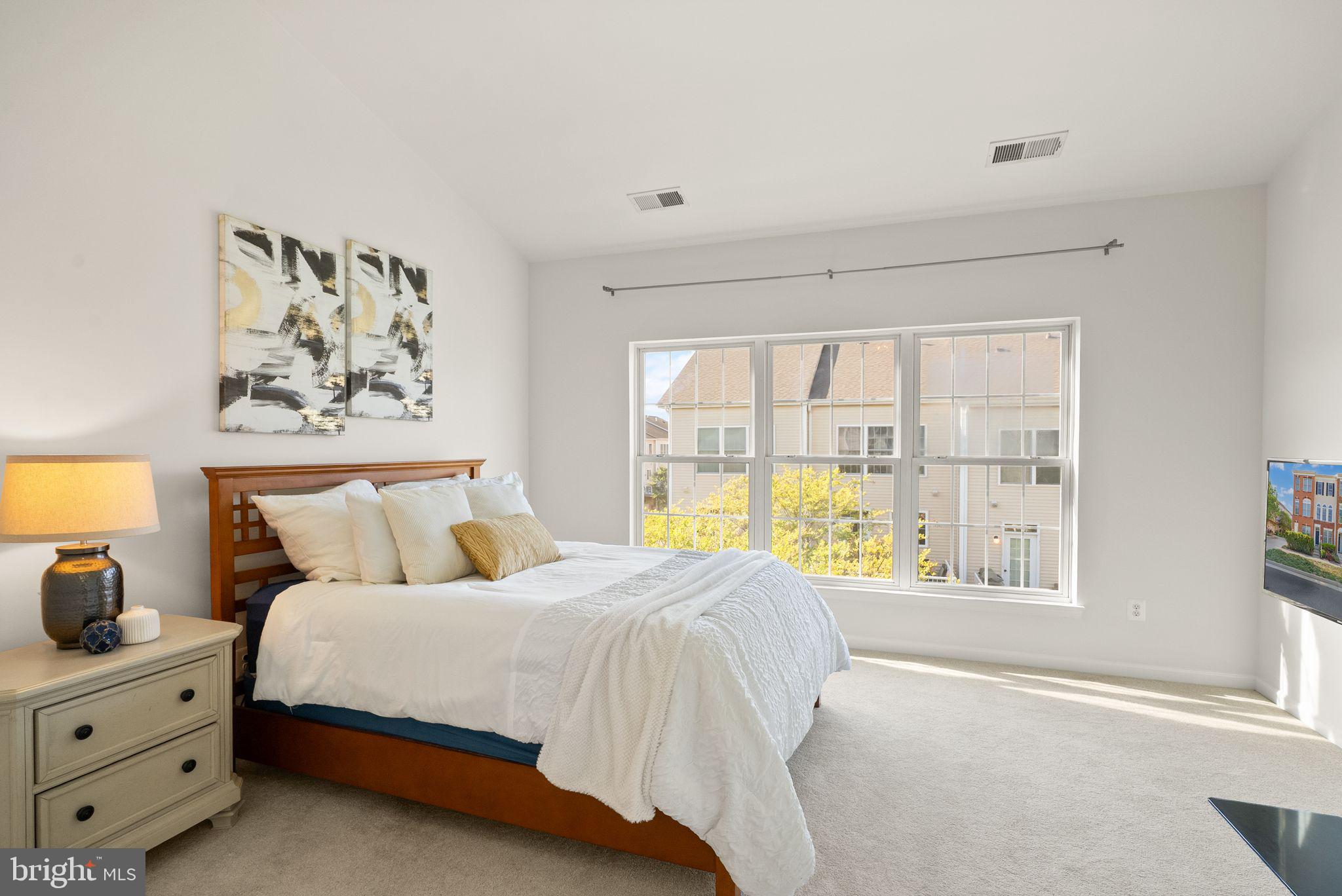 SOUTH RIDING - Residential