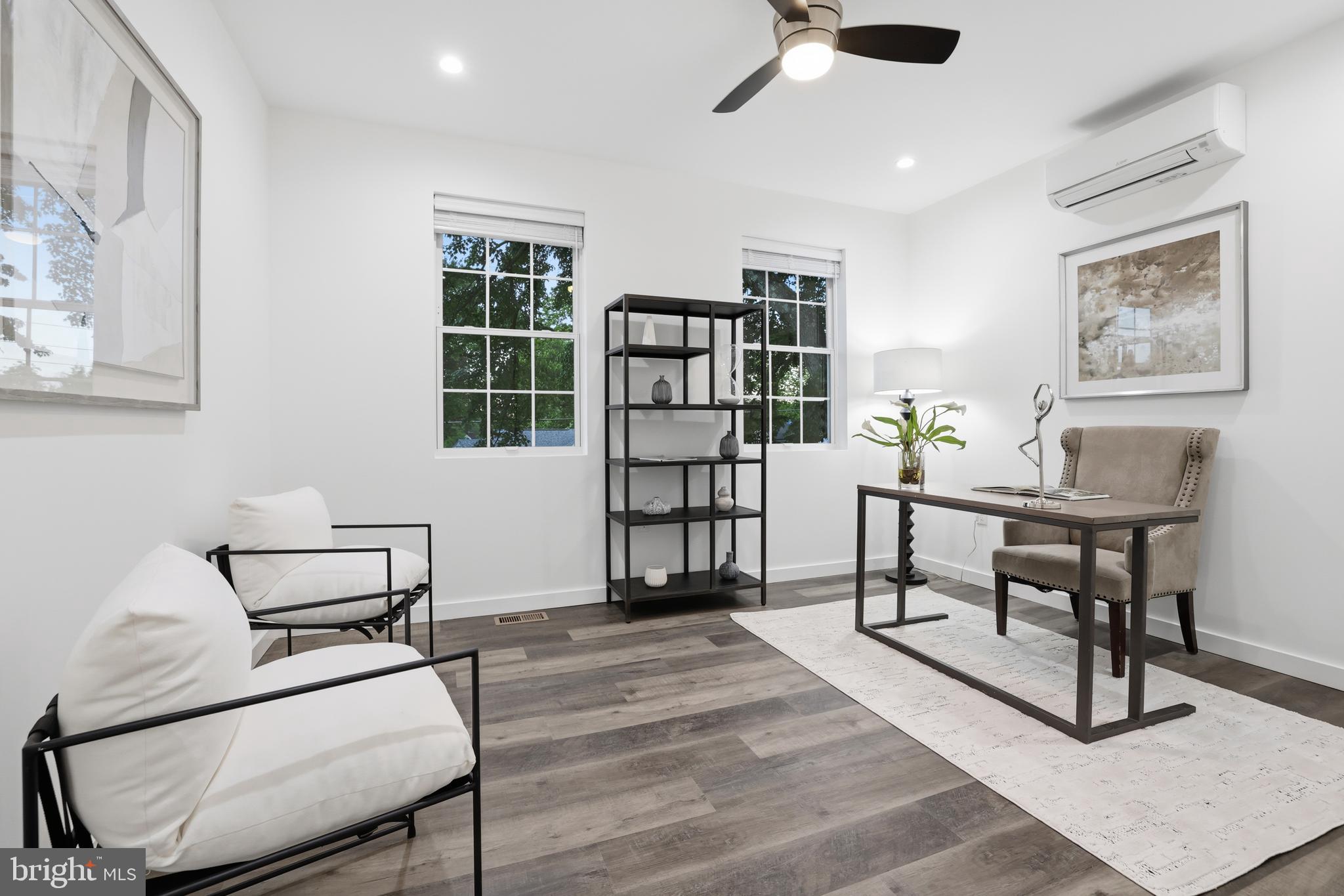 WEST LAWN - Residential