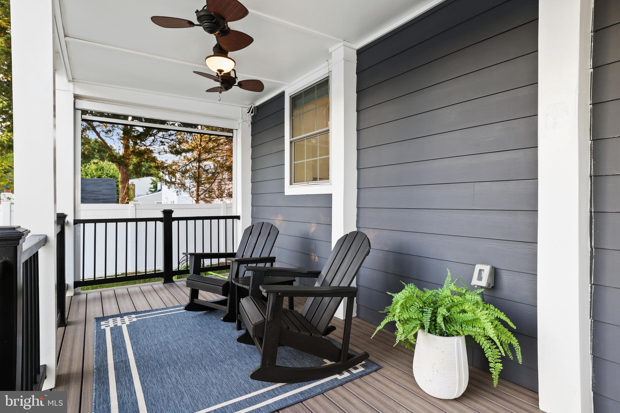 WEST LAWN - Residential