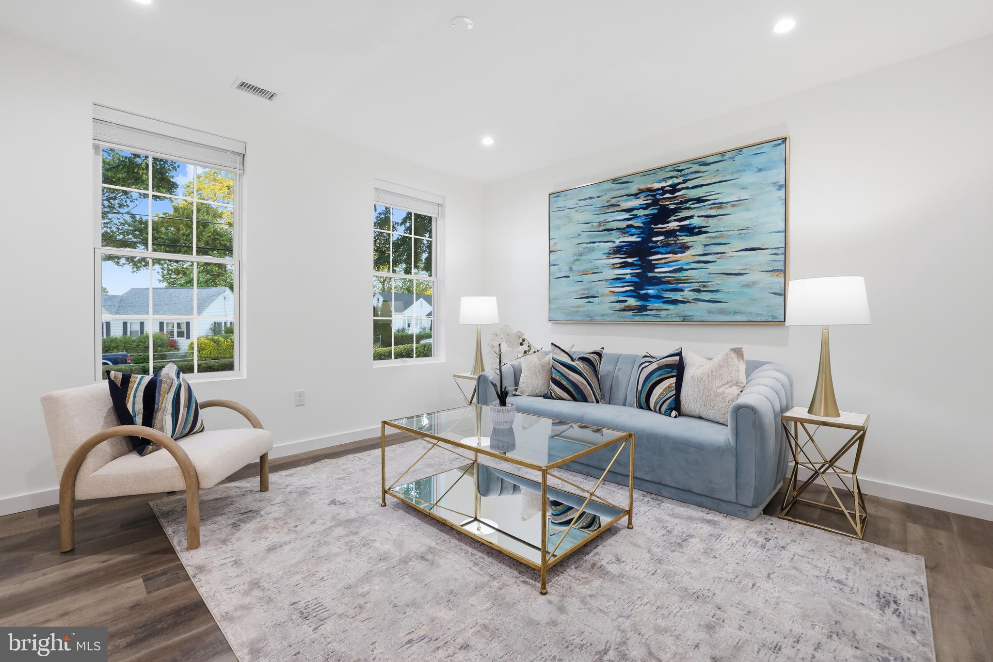 WEST LAWN - Residential