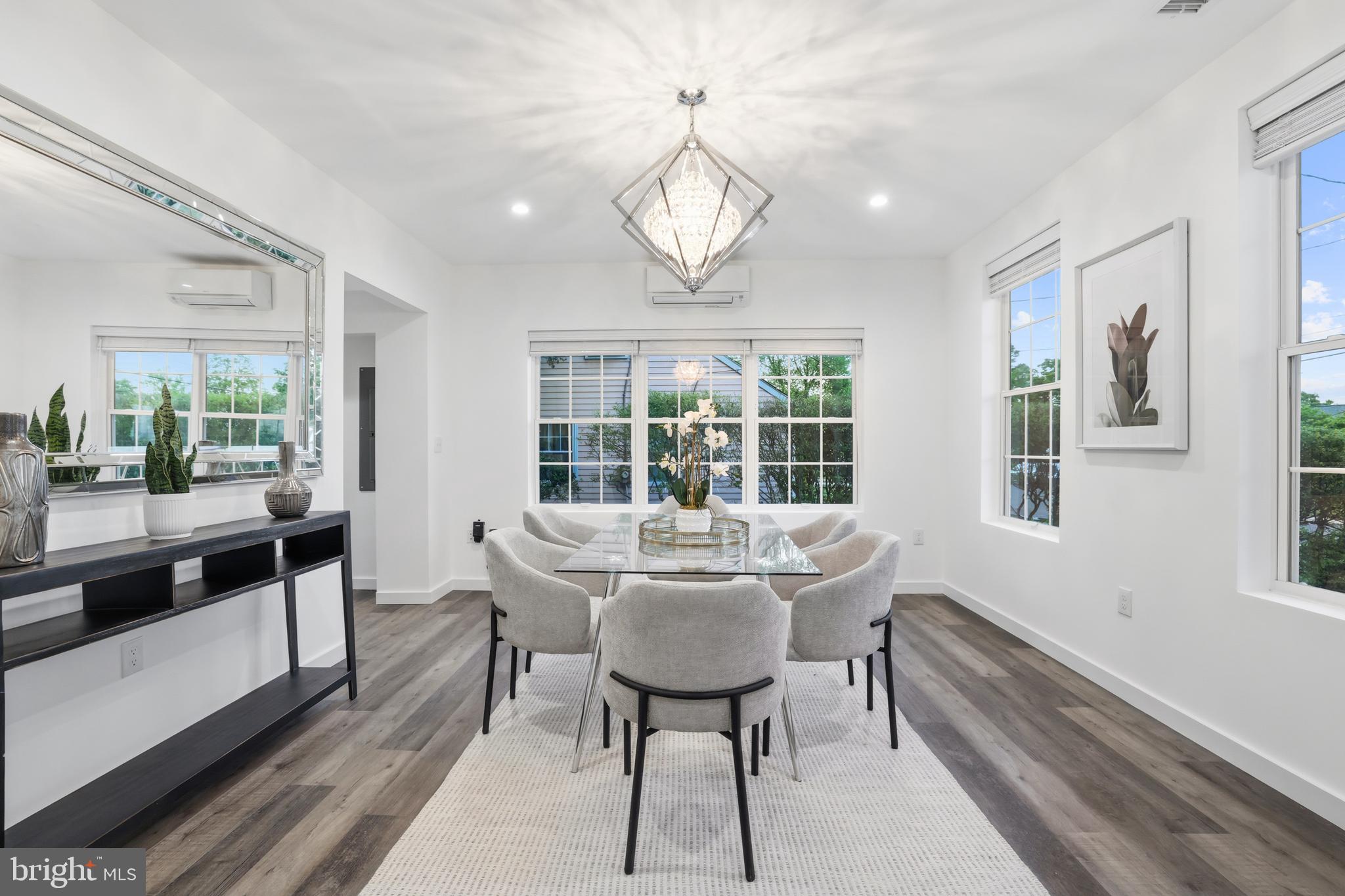 WEST LAWN - Residential