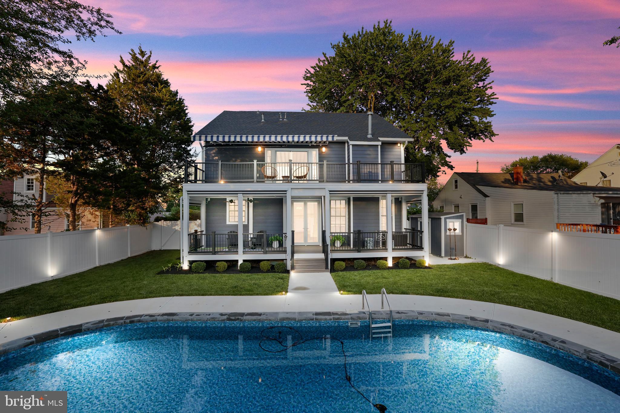 WEST LAWN - Residential