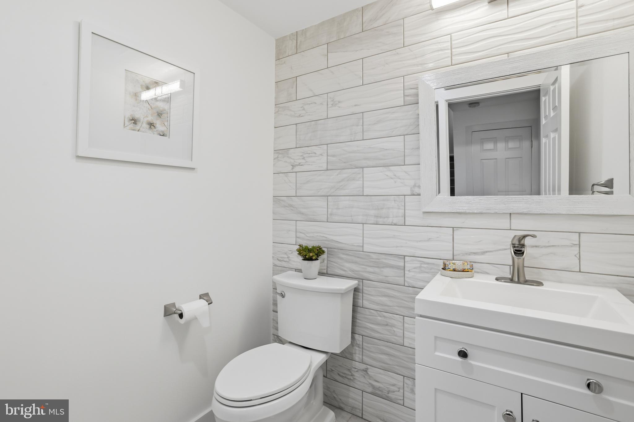WEST LAWN - Residential