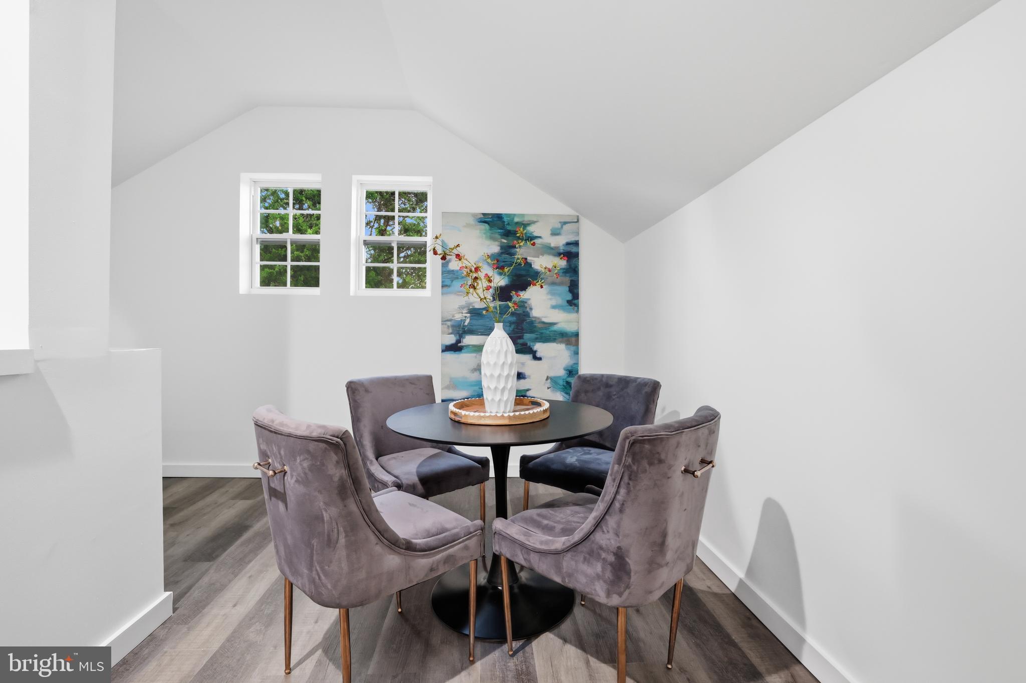 WEST LAWN - Residential