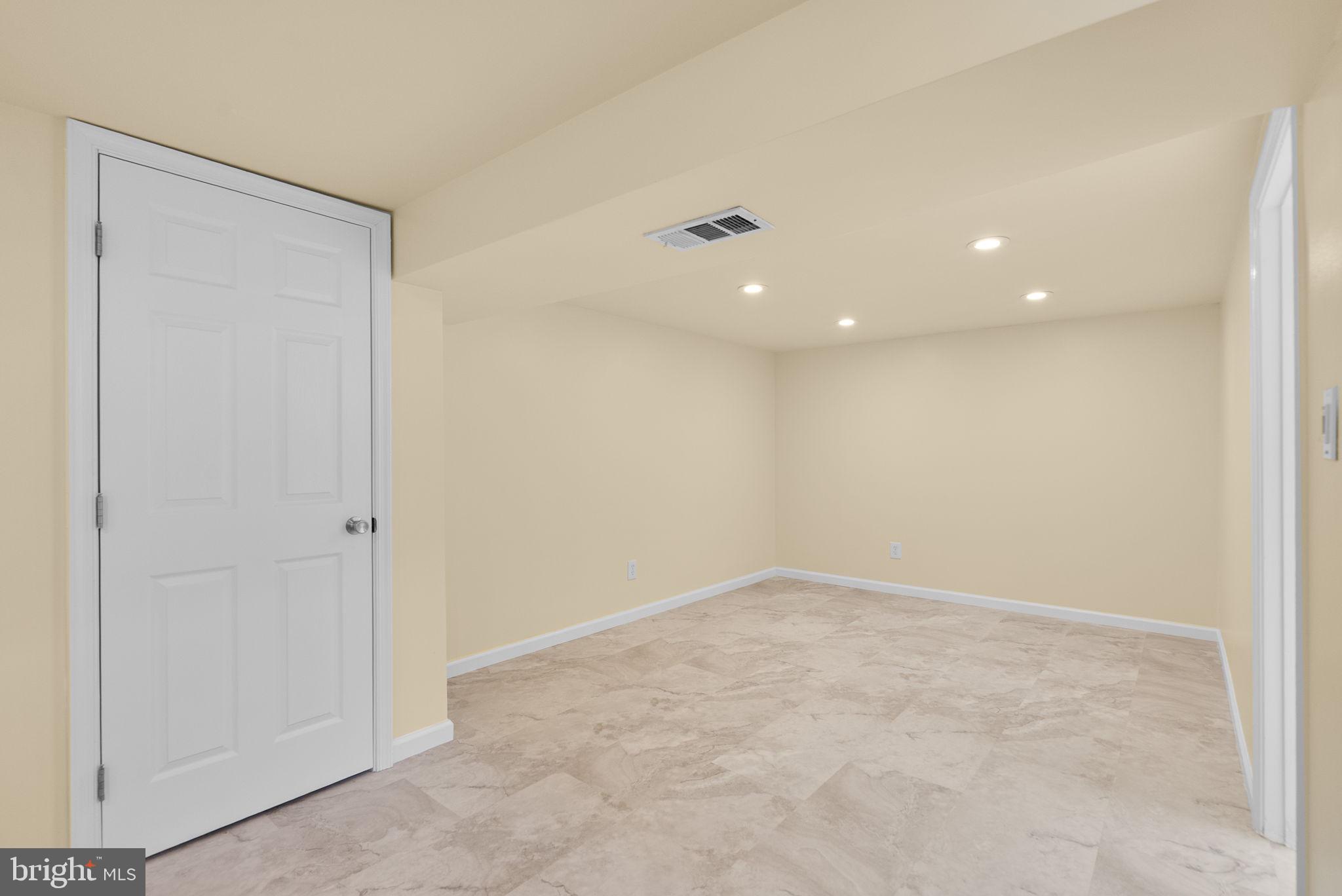 MARYLAND CITY - Residential