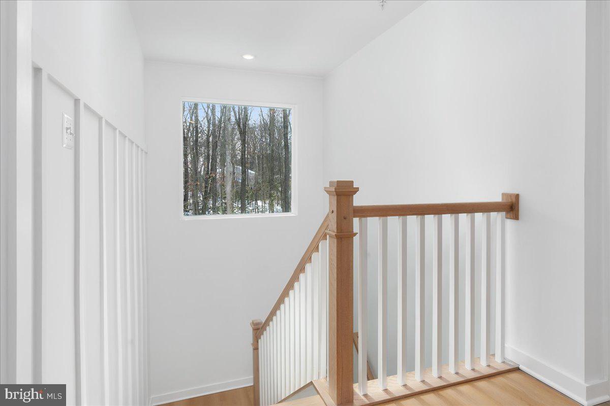 SHADY SIDE - Residential