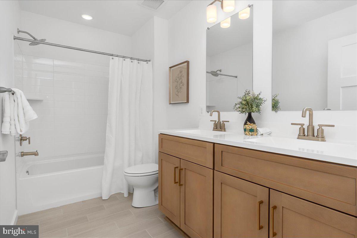 SHADY SIDE - Residential