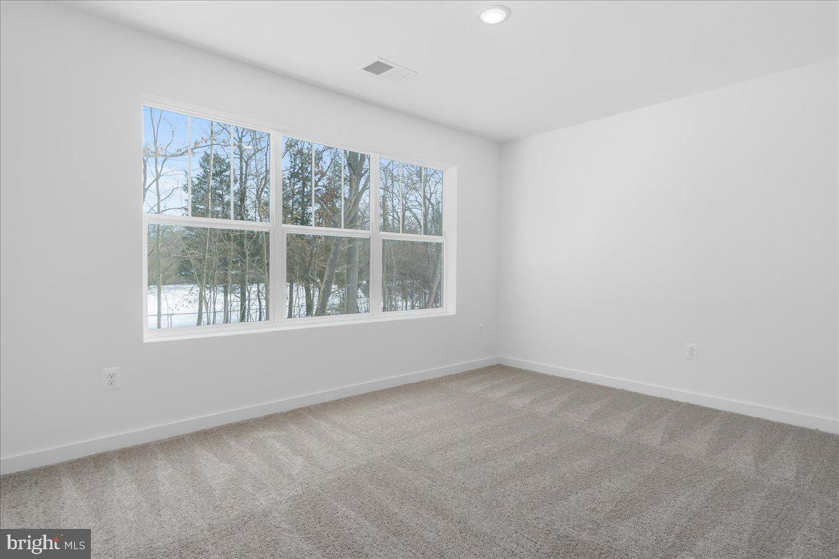 SHADY SIDE - Residential