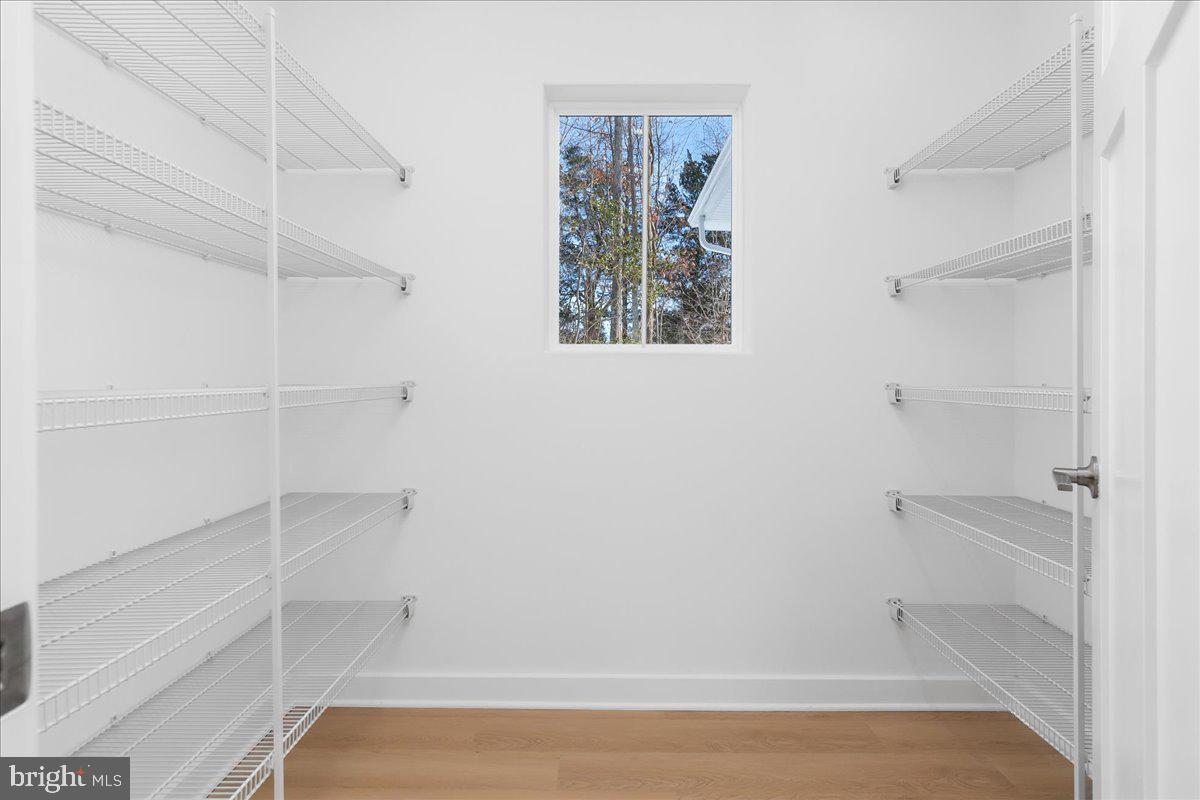 SHADY SIDE - Residential