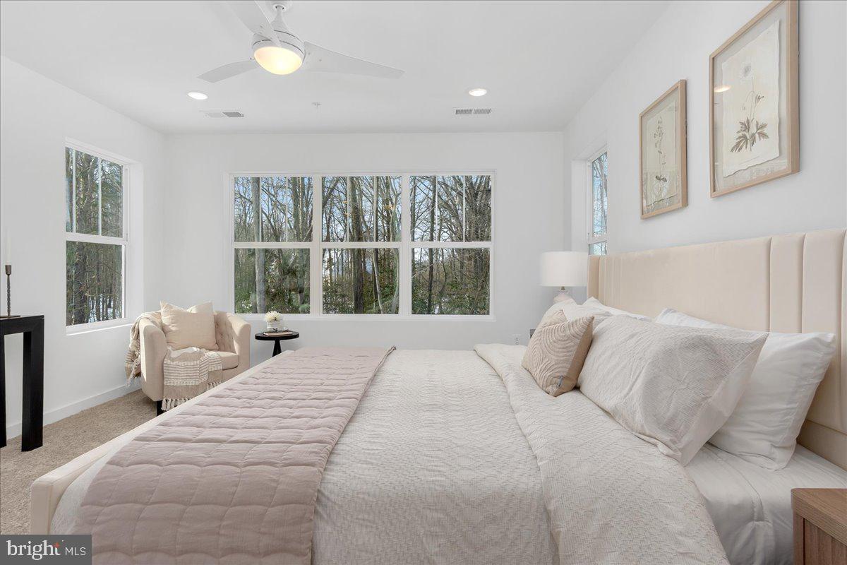 SHADY SIDE - Residential