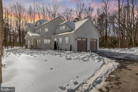 1379 MCDONALD ROAD SHADY SIDE MD 20764