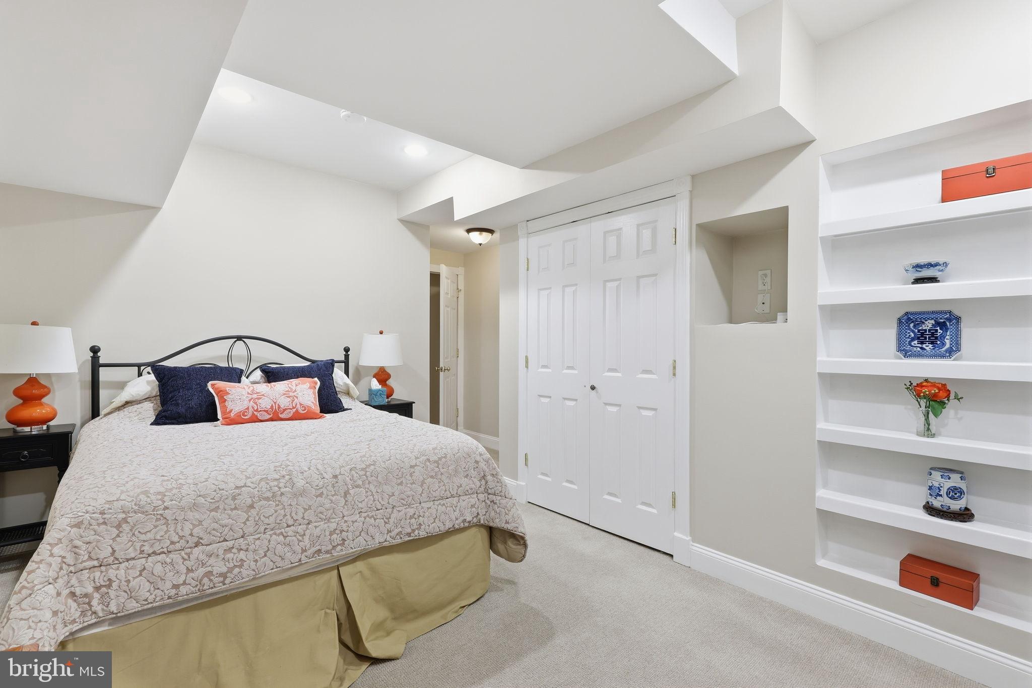 DOLINGTON ESTATES - Residential