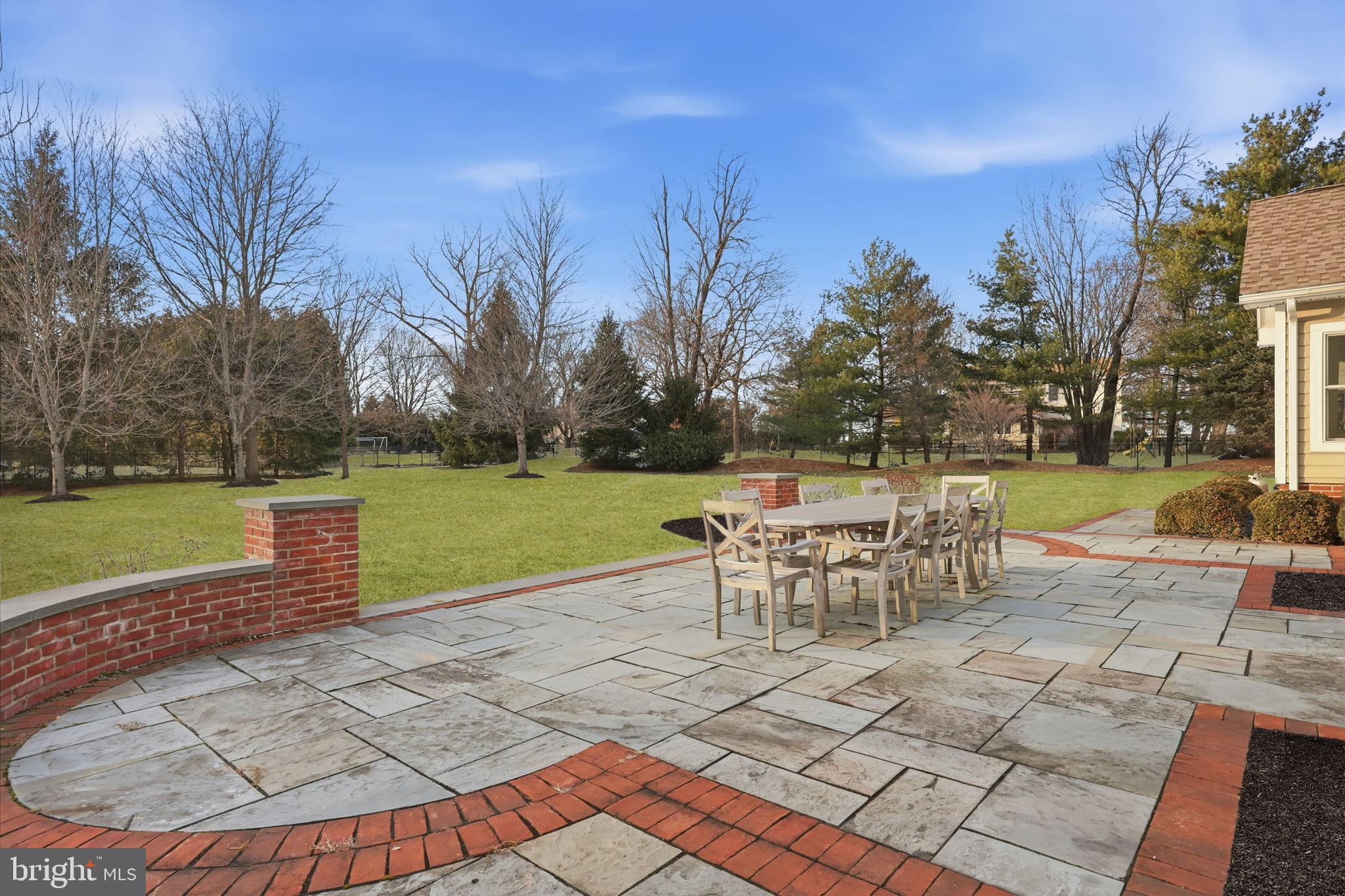 DOLINGTON ESTATES - Residential