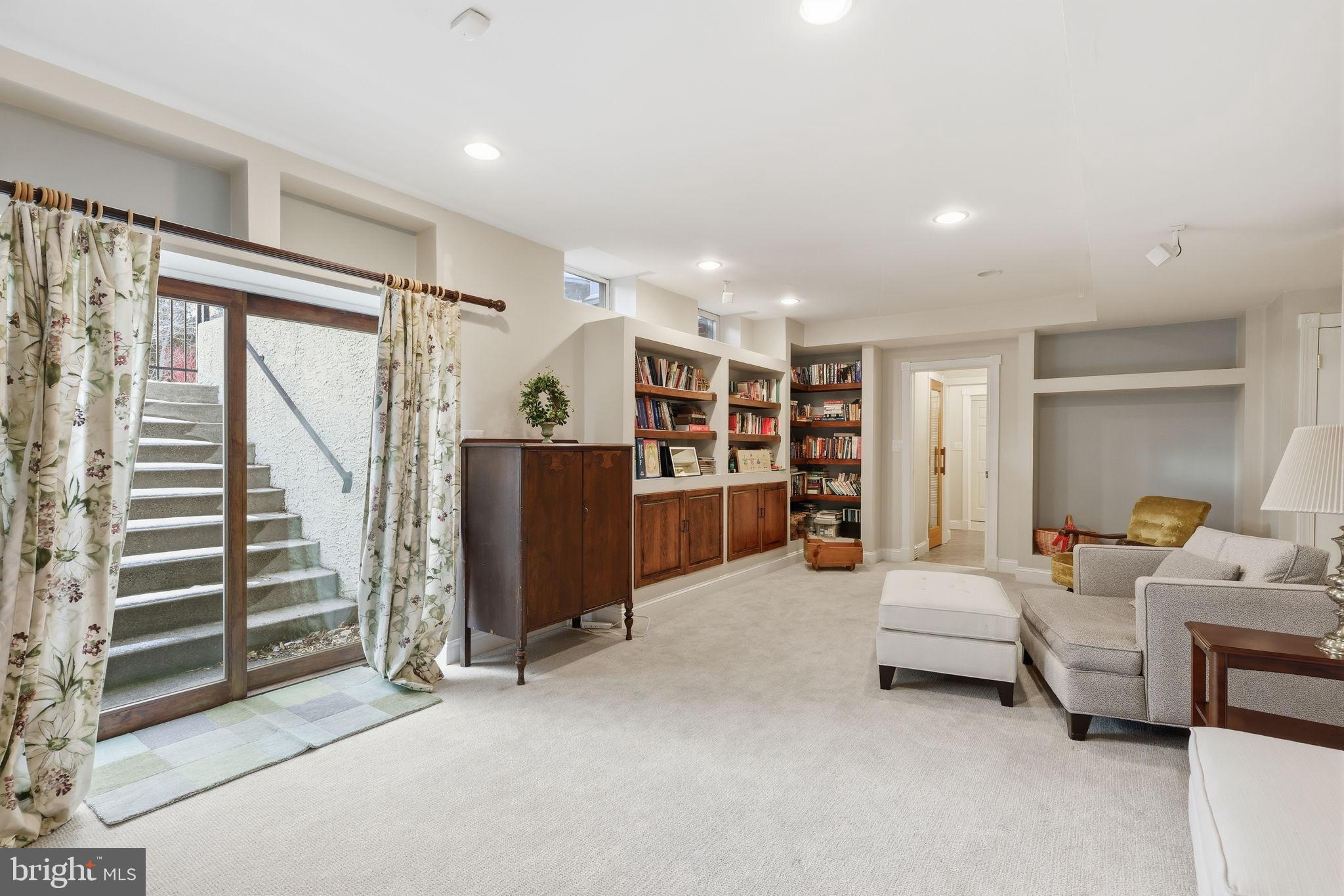 DOLINGTON ESTATES - Residential