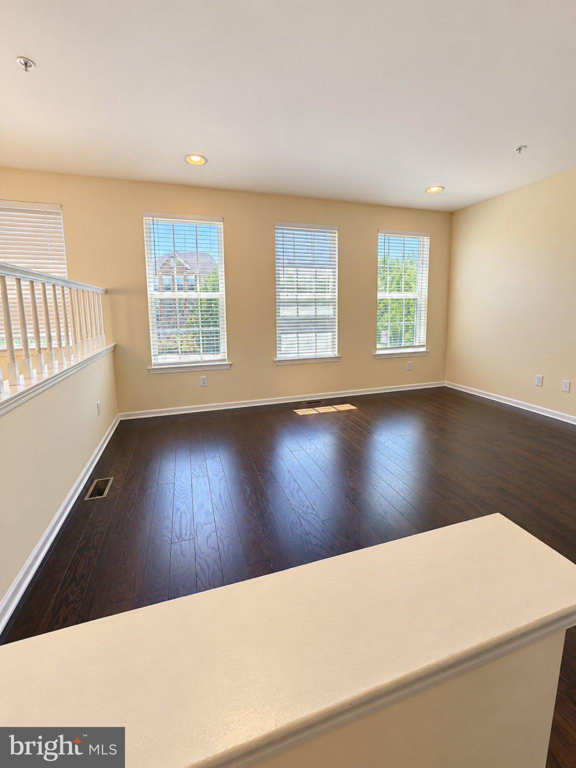 2313 MACIS CIRCLE