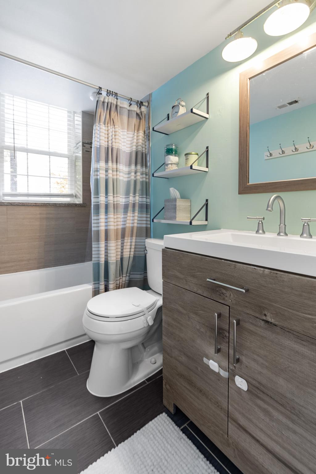 FAIRLINGTON VILLAGES - Residential