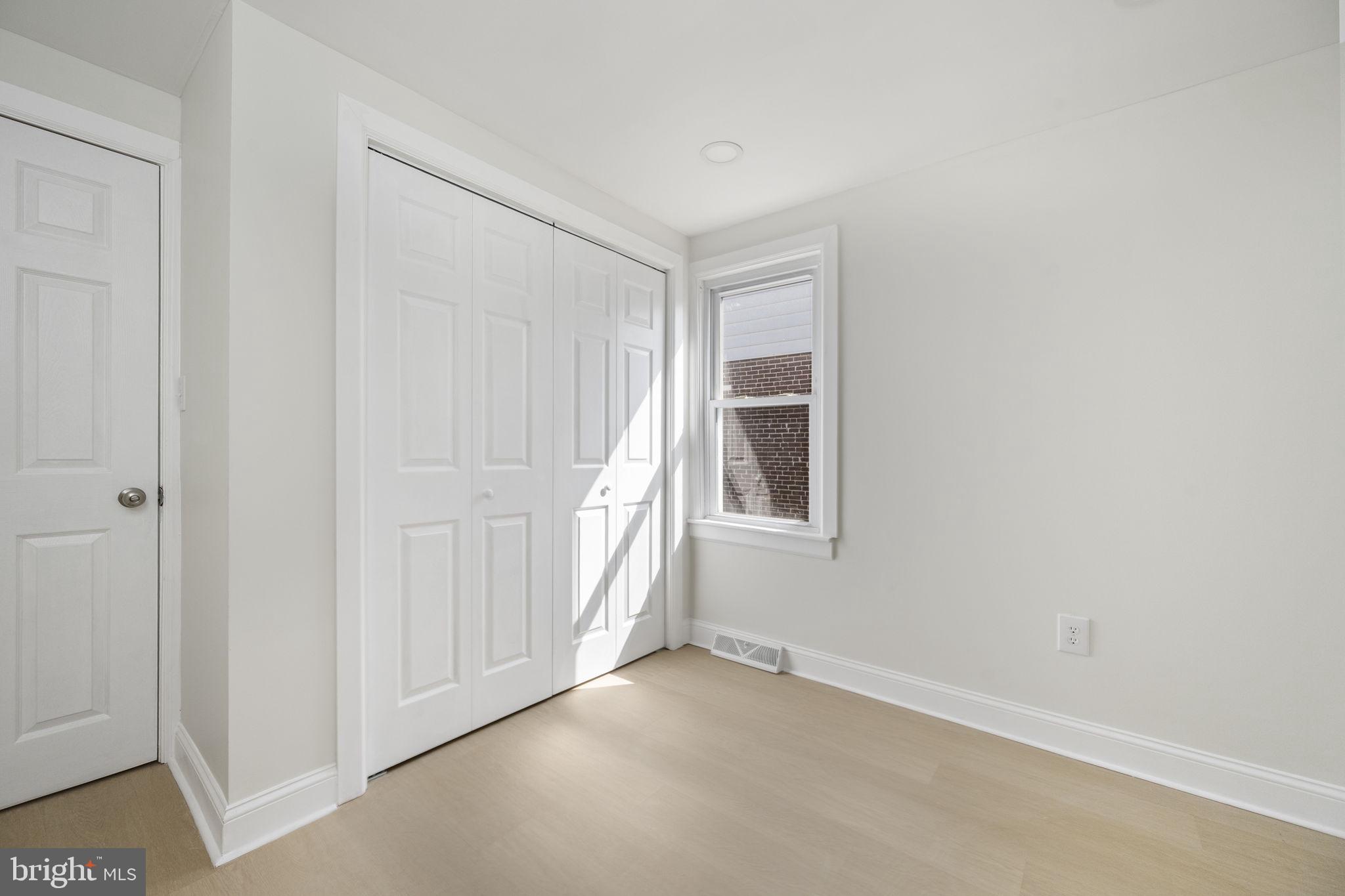 WEST LAWN - Residential