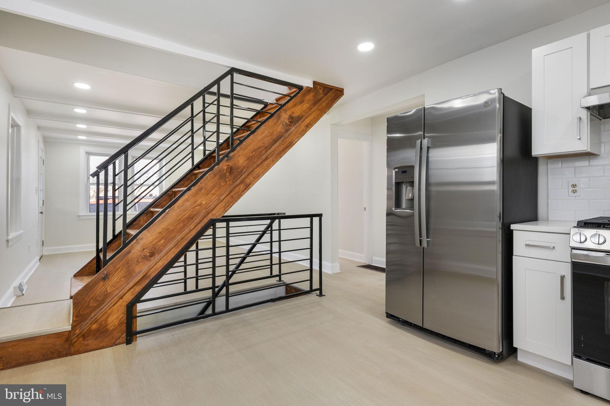 WEST LAWN - Residential