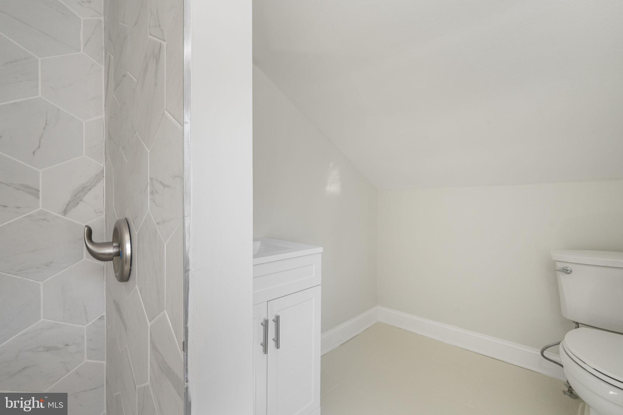 WEST LAWN - Residential