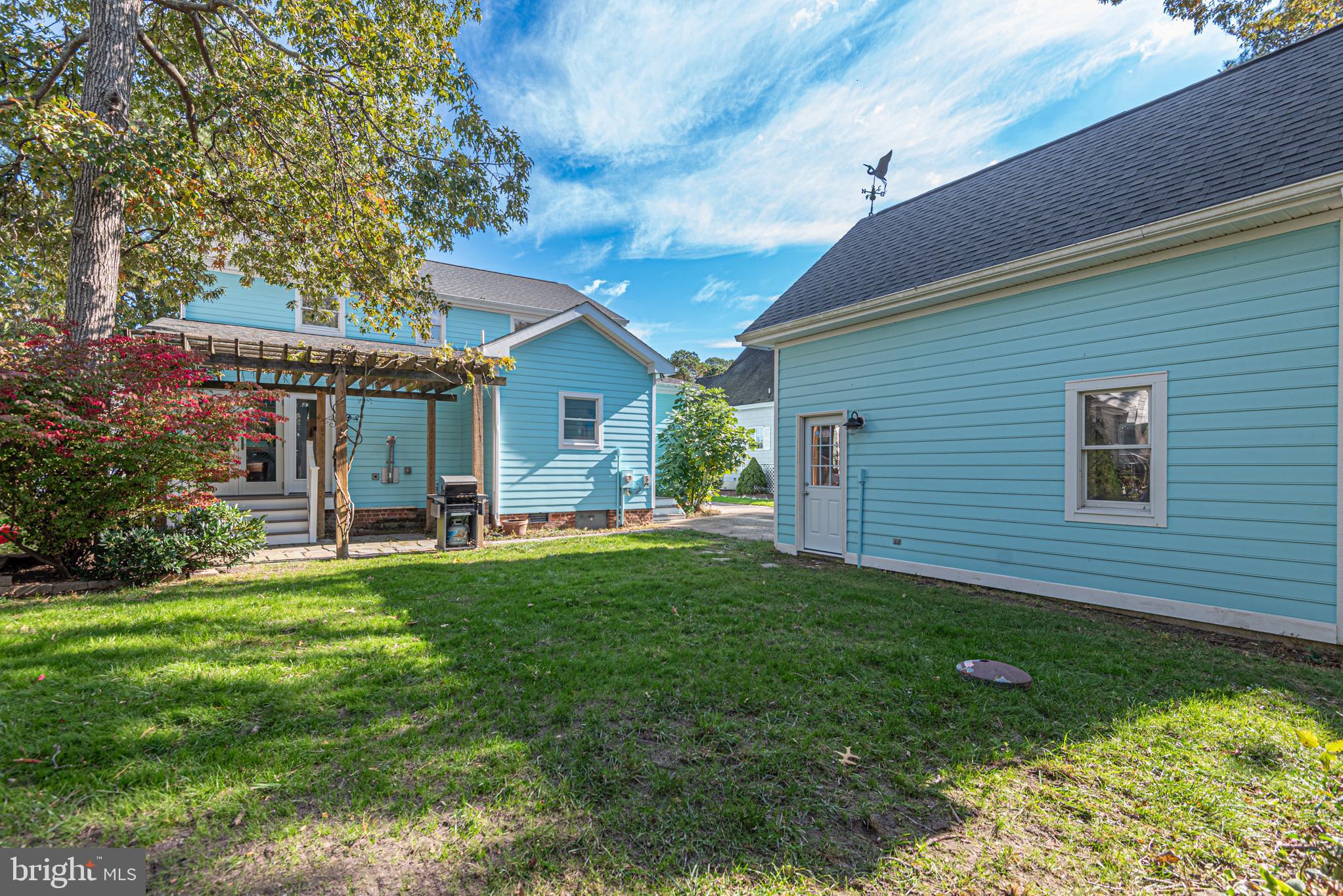 SALT POND - Residential