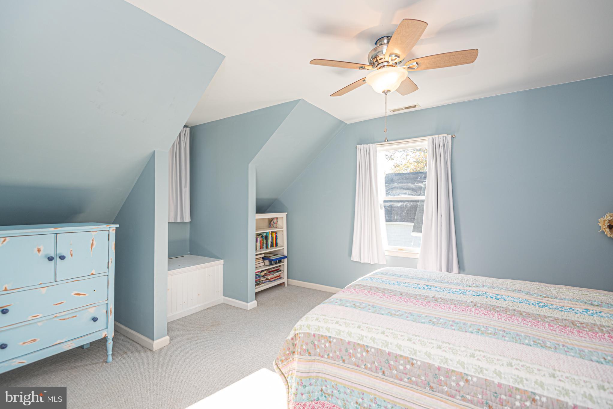 SALT POND - Residential