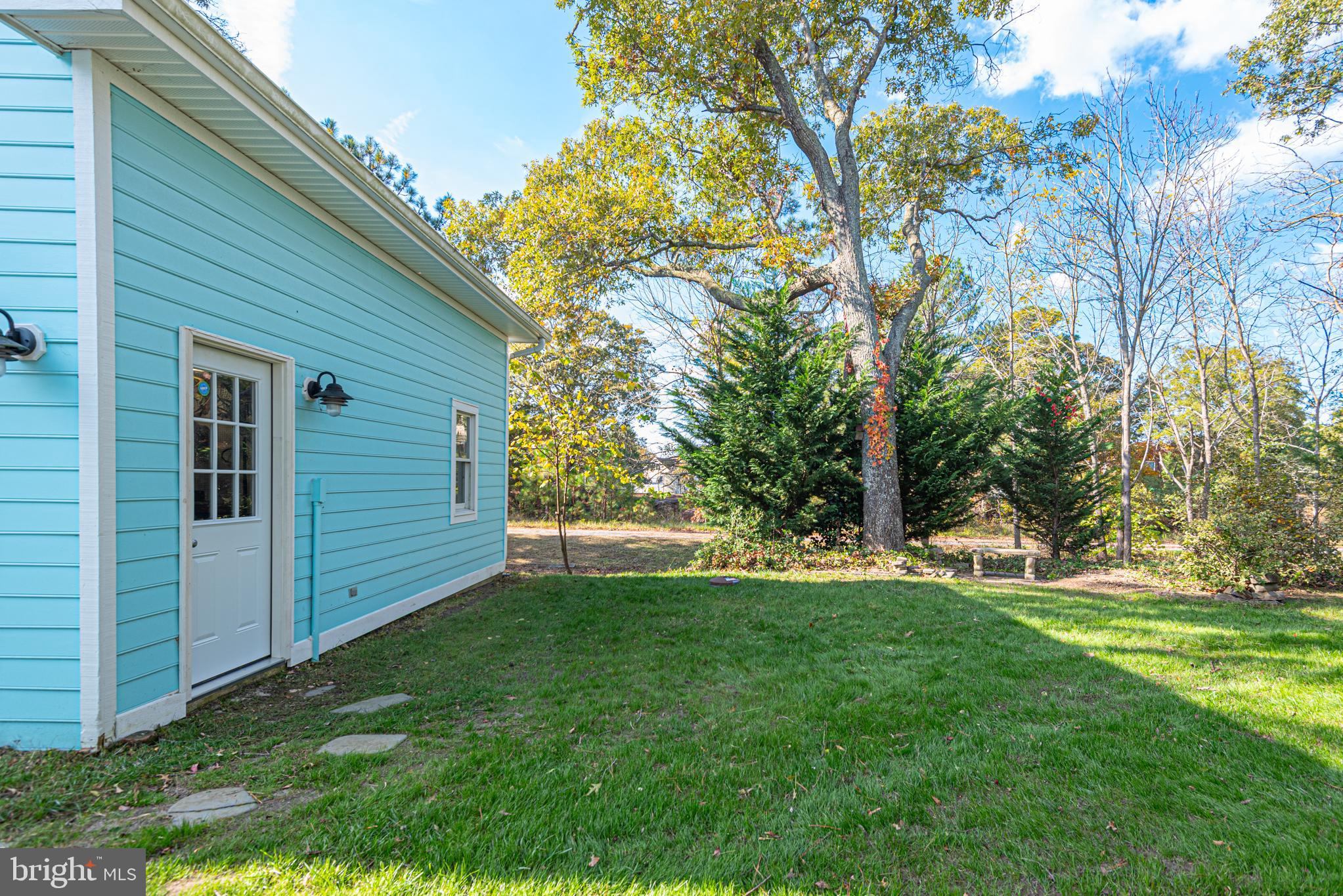 SALT POND - Residential