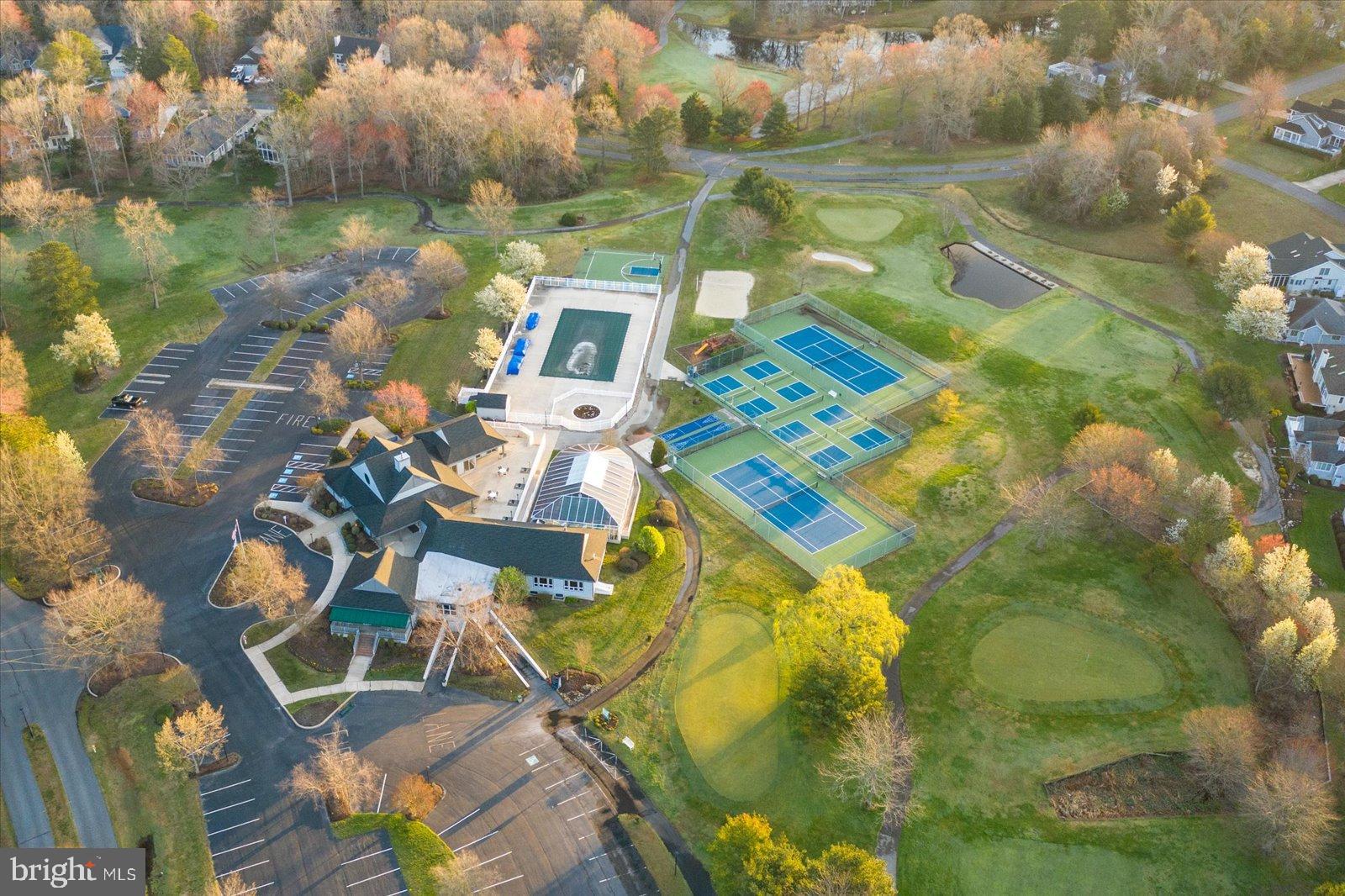 SALT POND - Residential