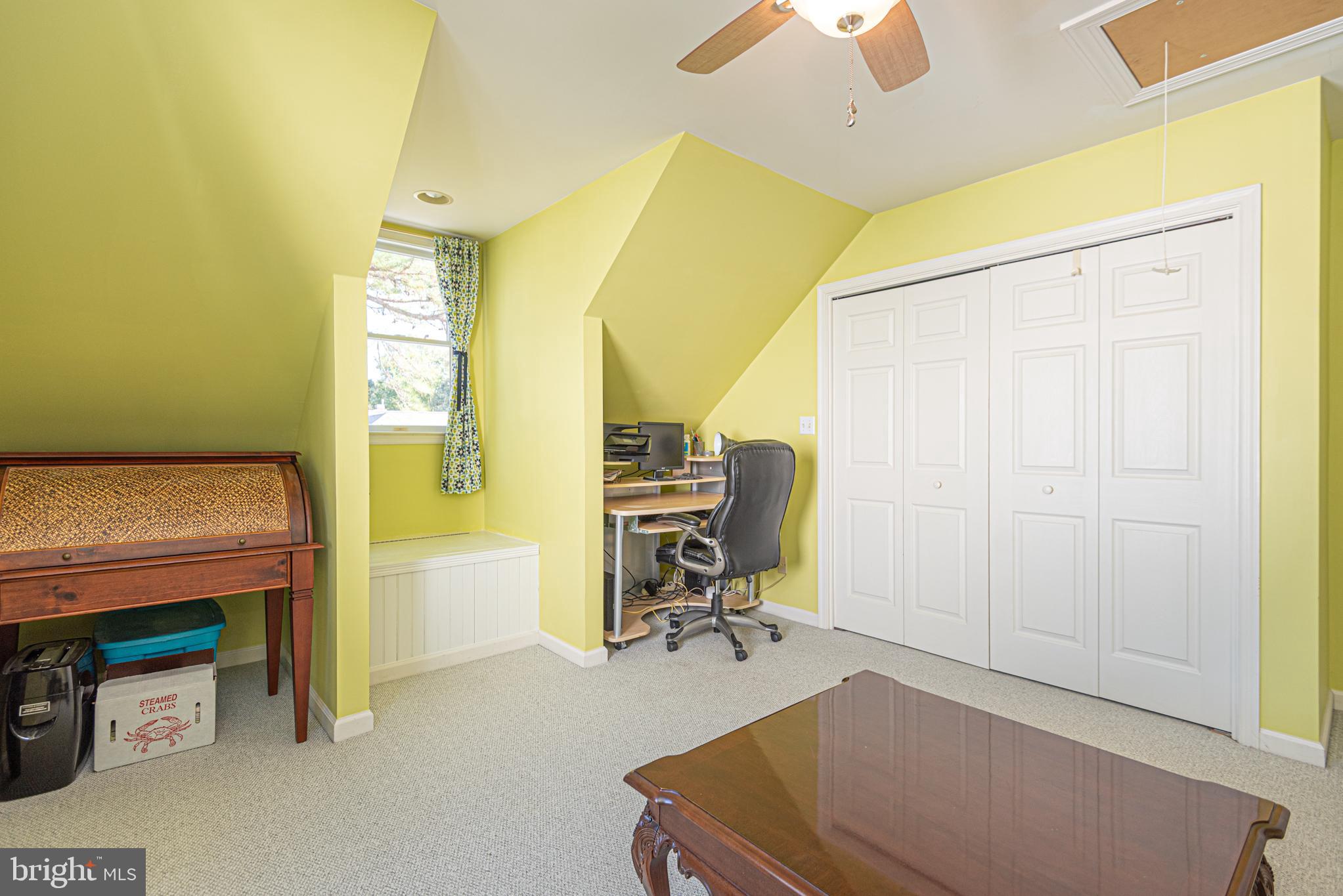 SALT POND - Residential