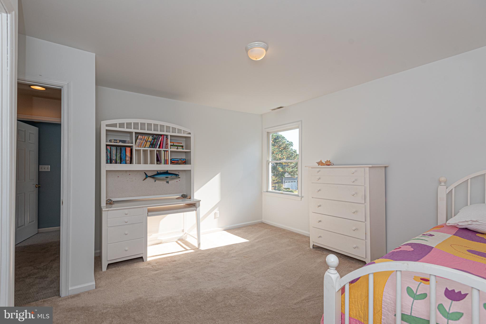 SALT POND - Residential