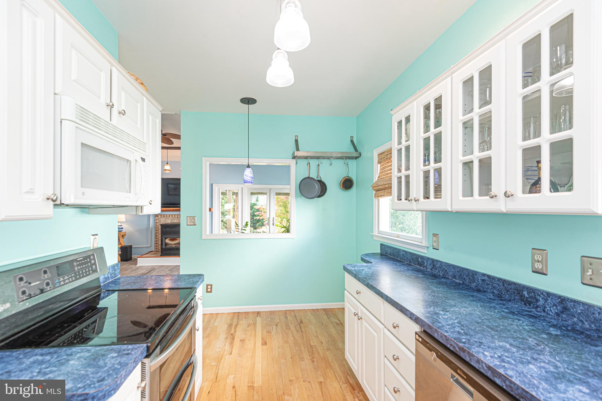 SALT POND - Residential