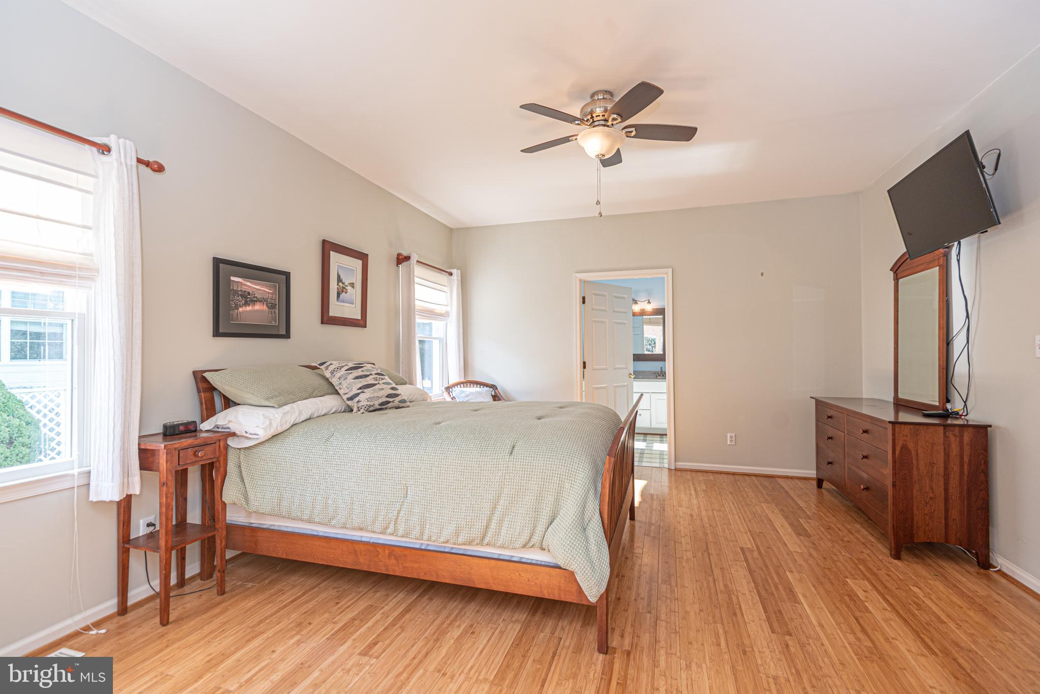 SALT POND - Residential