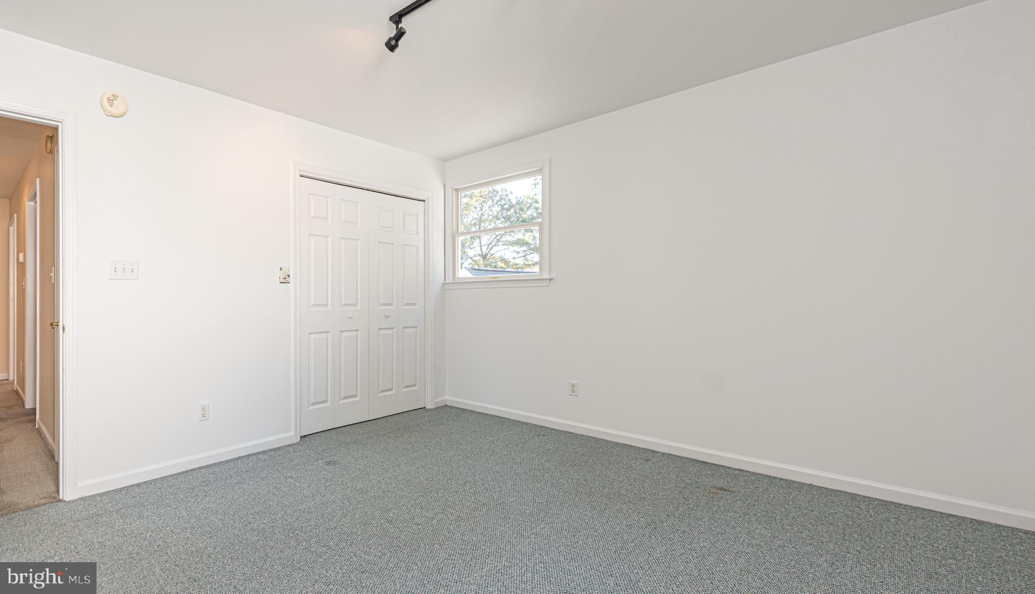 SALT POND - Residential