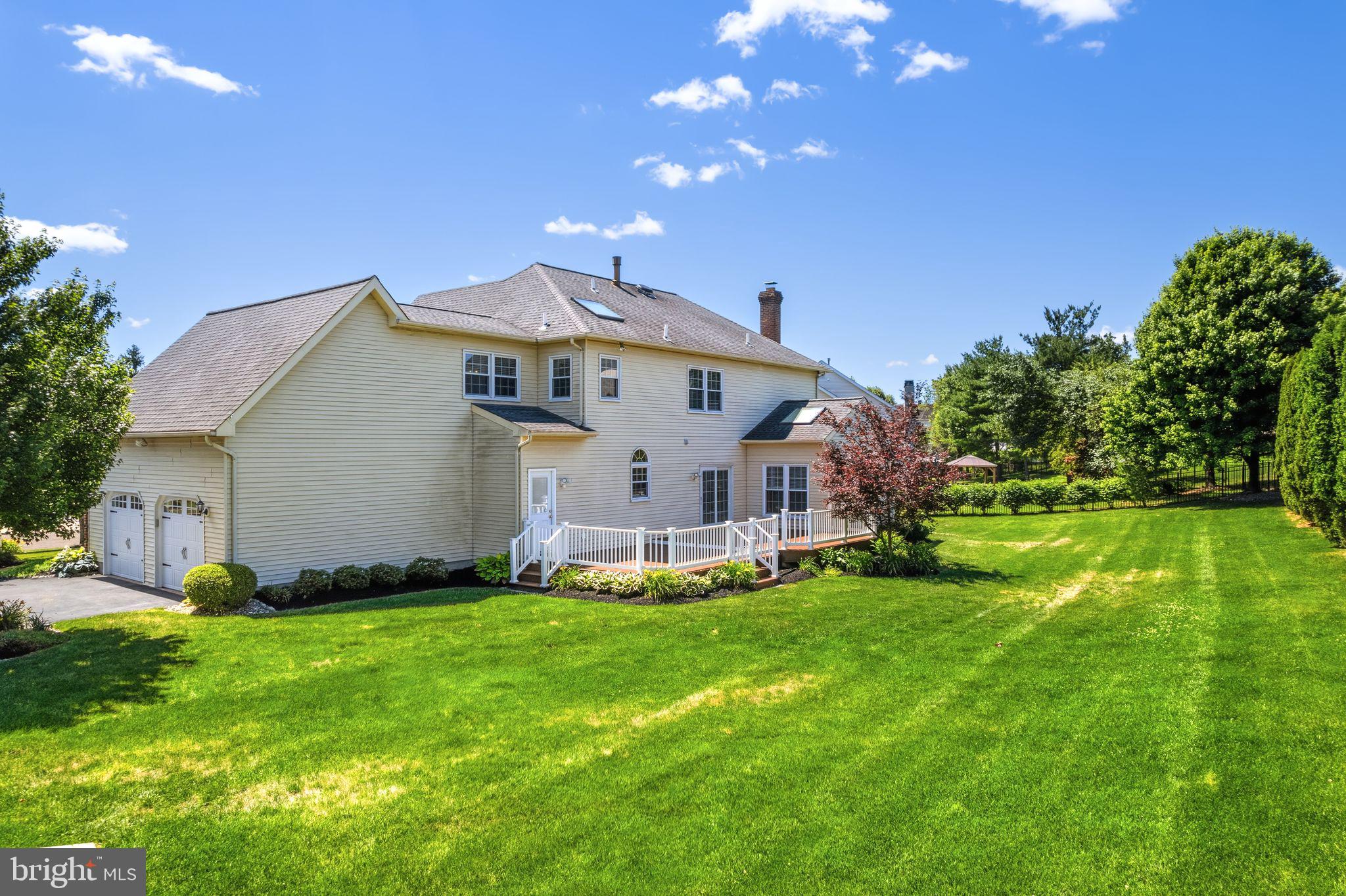 1415 RIDGEWOOD LANE