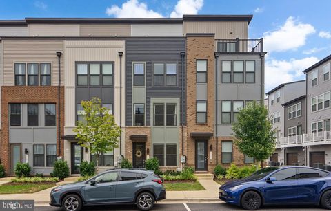 2503 NICHOLSON STREET HYATTSVILLE MD 20782
