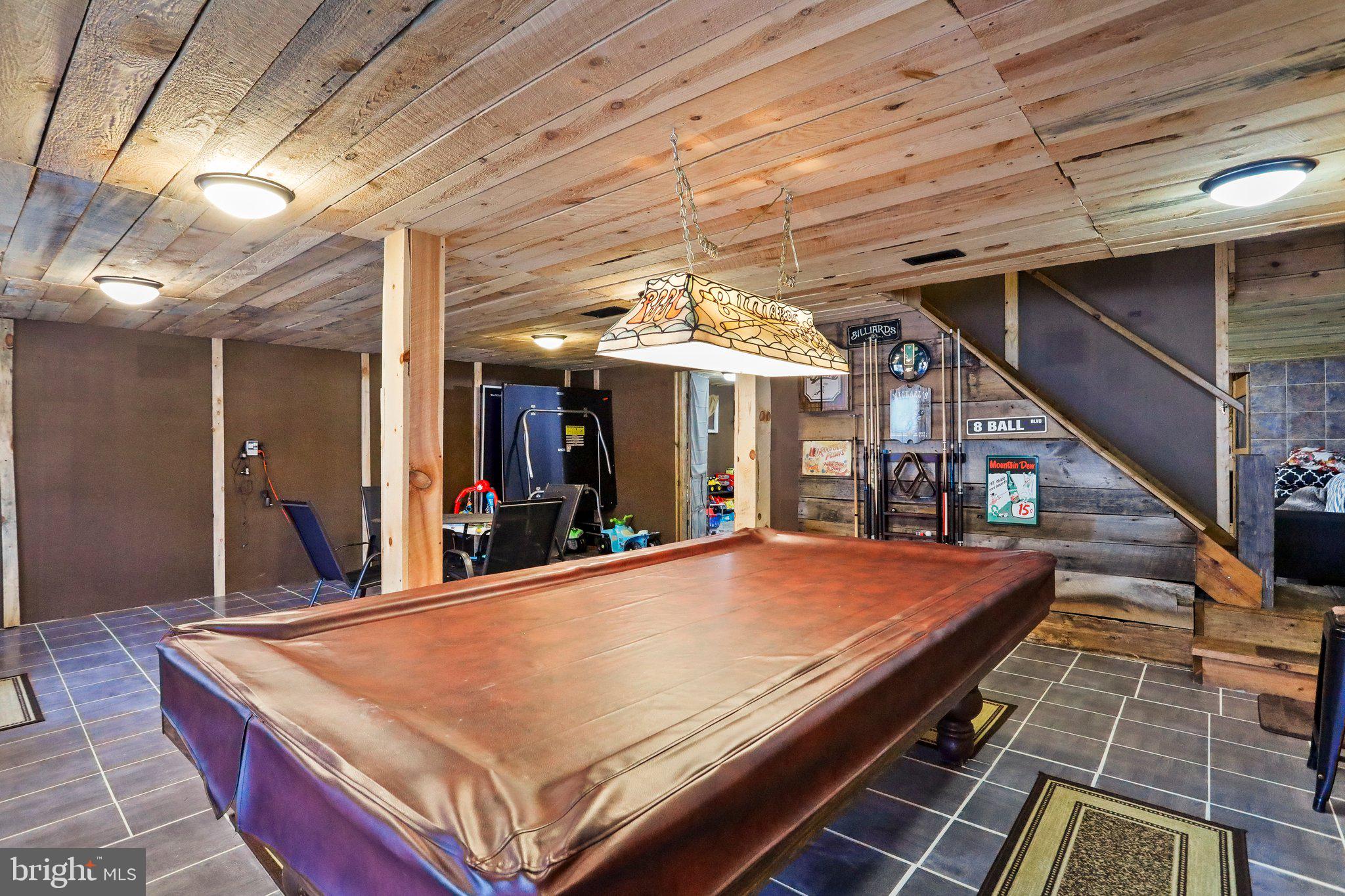 WINDOVER HILLS - Residential