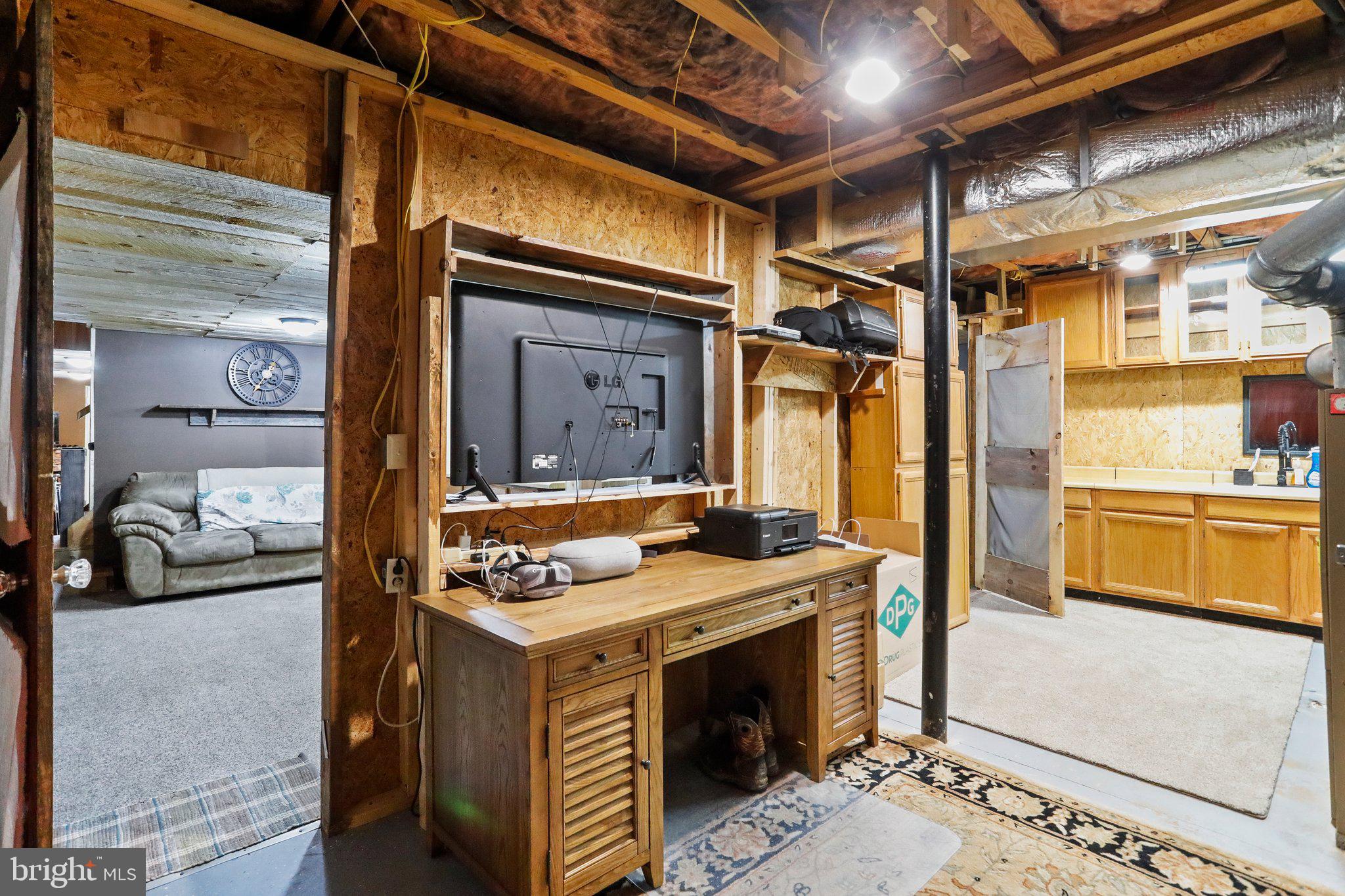 WINDOVER HILLS - Residential